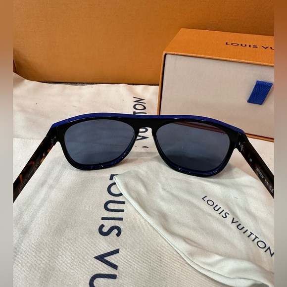 Louis Vuitton Accessories Authentic Louis Vuitton Oliver Sunglasses